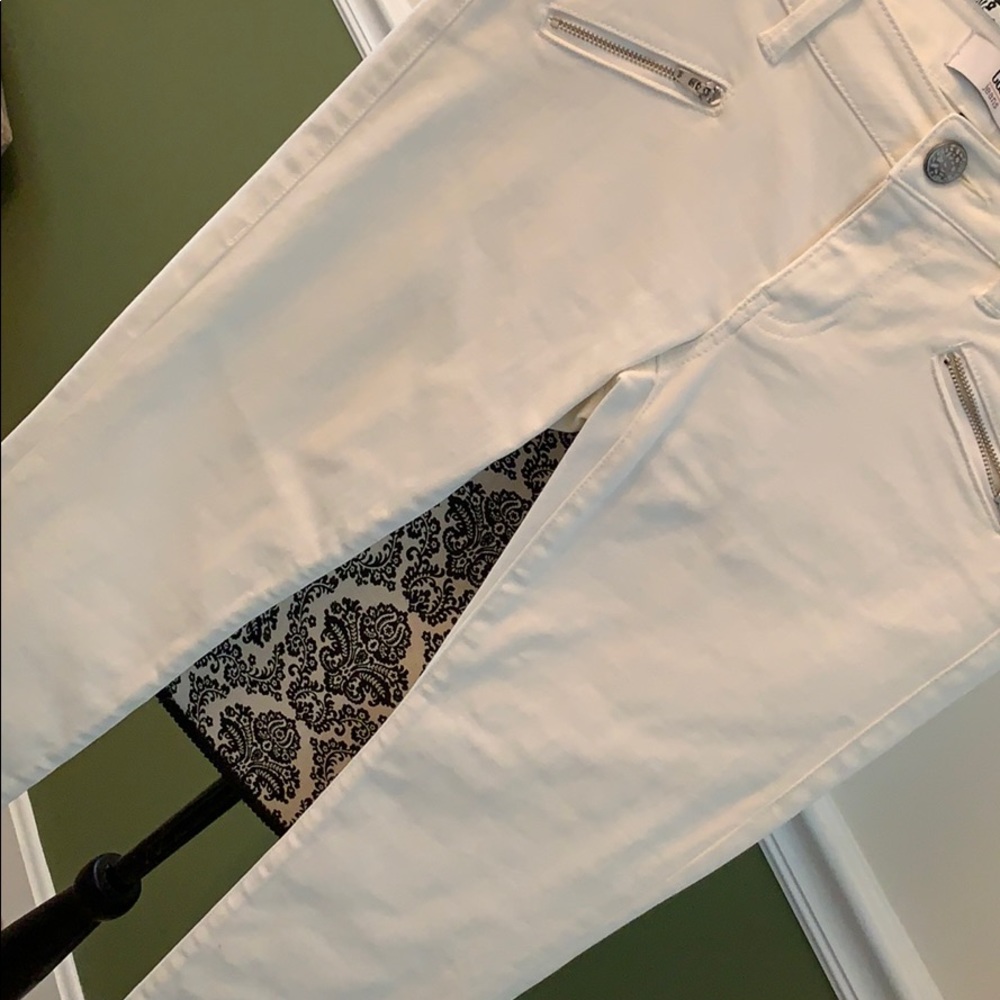 Zip Skinny